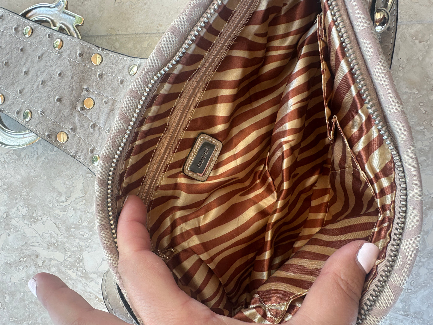 Guess Shoulder Bag