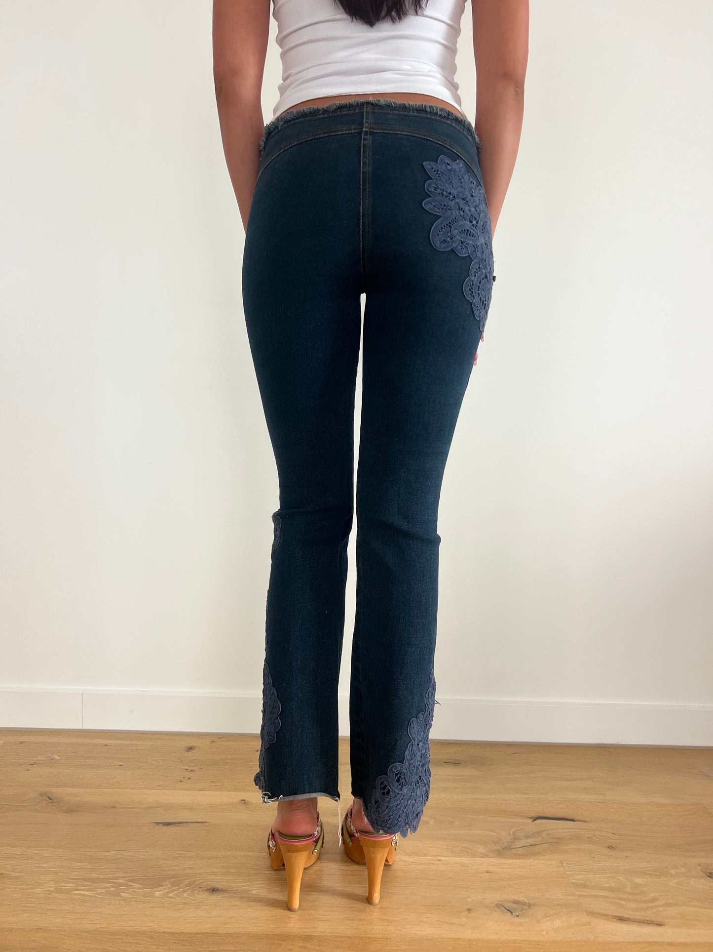 Low rise Bootcut Crochet Jeans
