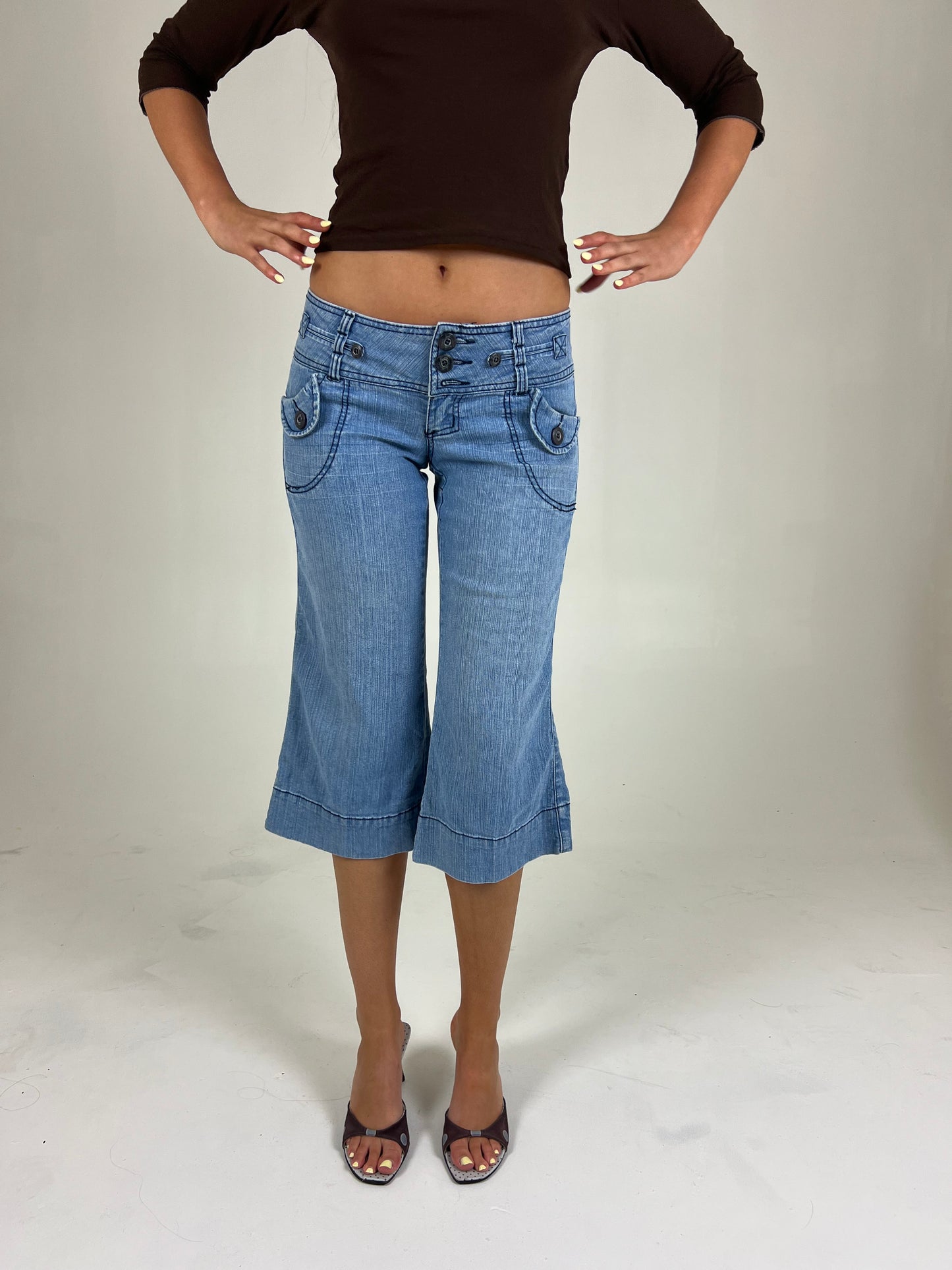 Low Rise Denim Capri Pants
