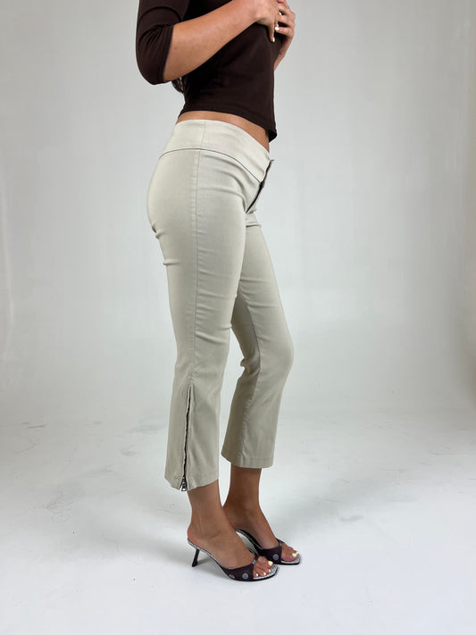 Guess Capri Pants